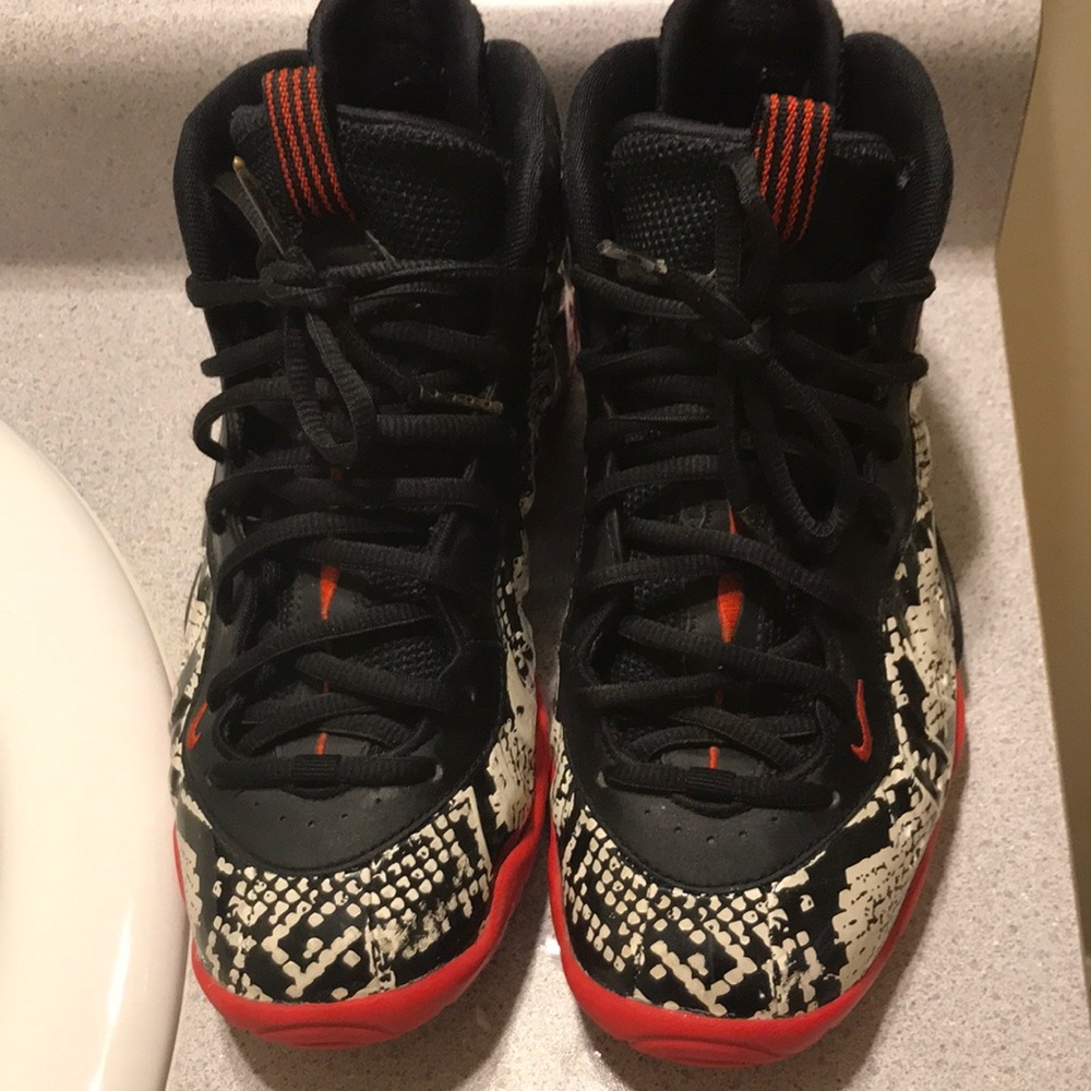 Foam posits